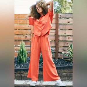 Back Beat Co Tencel Seersucker Easy Pants in Coral